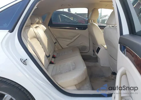 2013 Volkswagen Passat 2.5L Sel Premium из США, поврежденный, VIN 1VWCH7A38DC019811